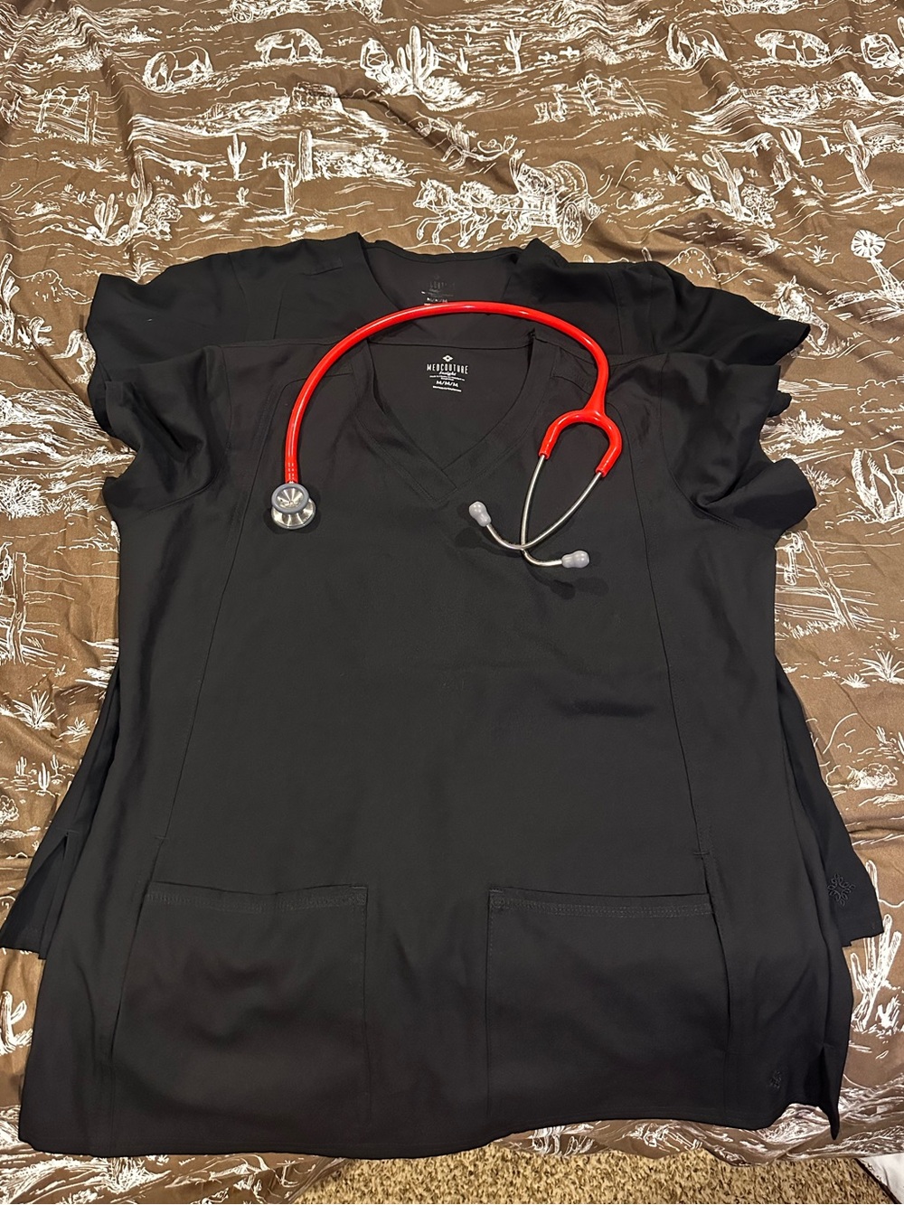 Bundle of 2 Med Couture Scrub Tops Medium Black